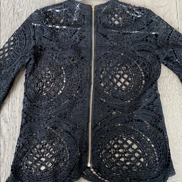 BLACK LACE TOP - Picture 3 of 3